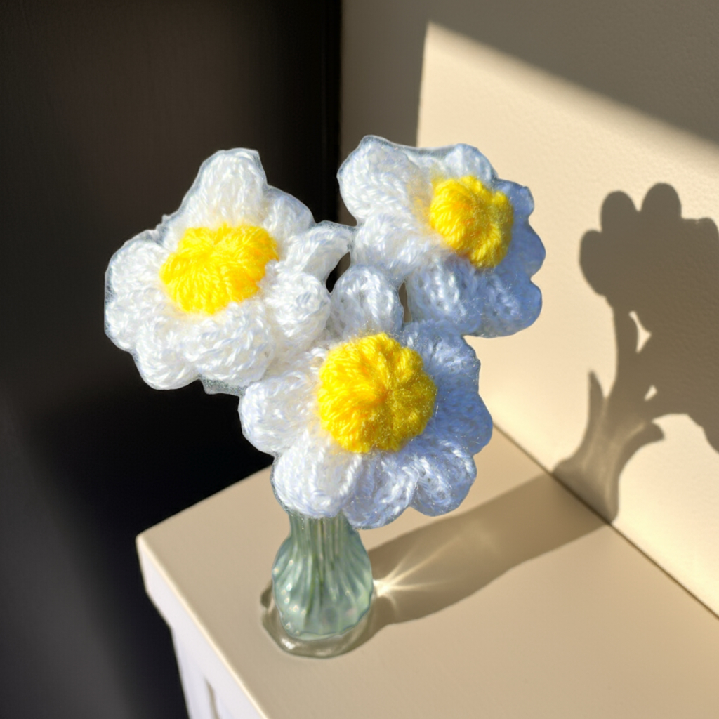 Daisy Flowers - Bianca La Luna Knits